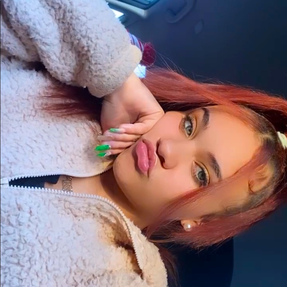 Meet your Posher, Kaitlin